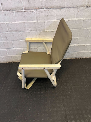 Stylish Green Canvas Folding Chair with Minor Wear - 2ndhandwarehouse.com