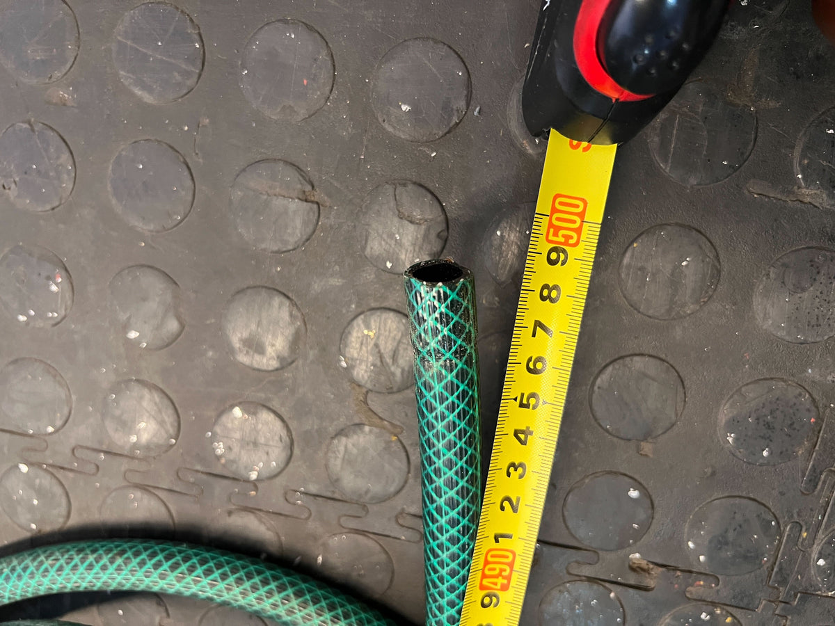 Green Garden Hose - Durable, Flexible, 25m Length, Good Condition - 2ndhandwarehouse.com