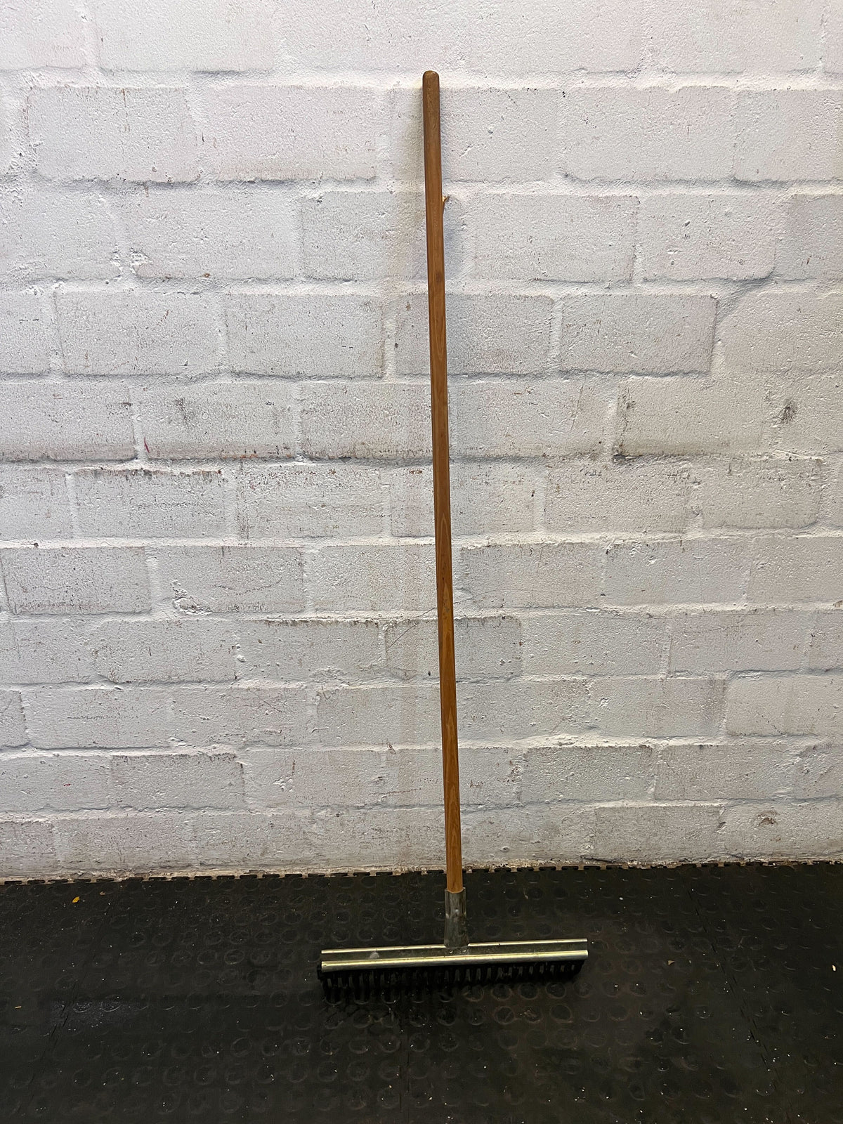 Durable Metal and Wood Rake with Minor Wear for Gardening - 2ndhandwarehouse.com