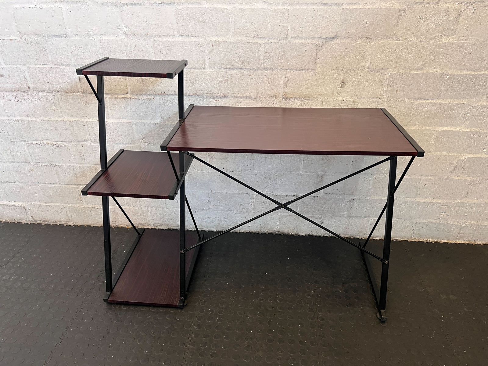 Stylish Dark Wood and Metal Console Table with Sturdy Design