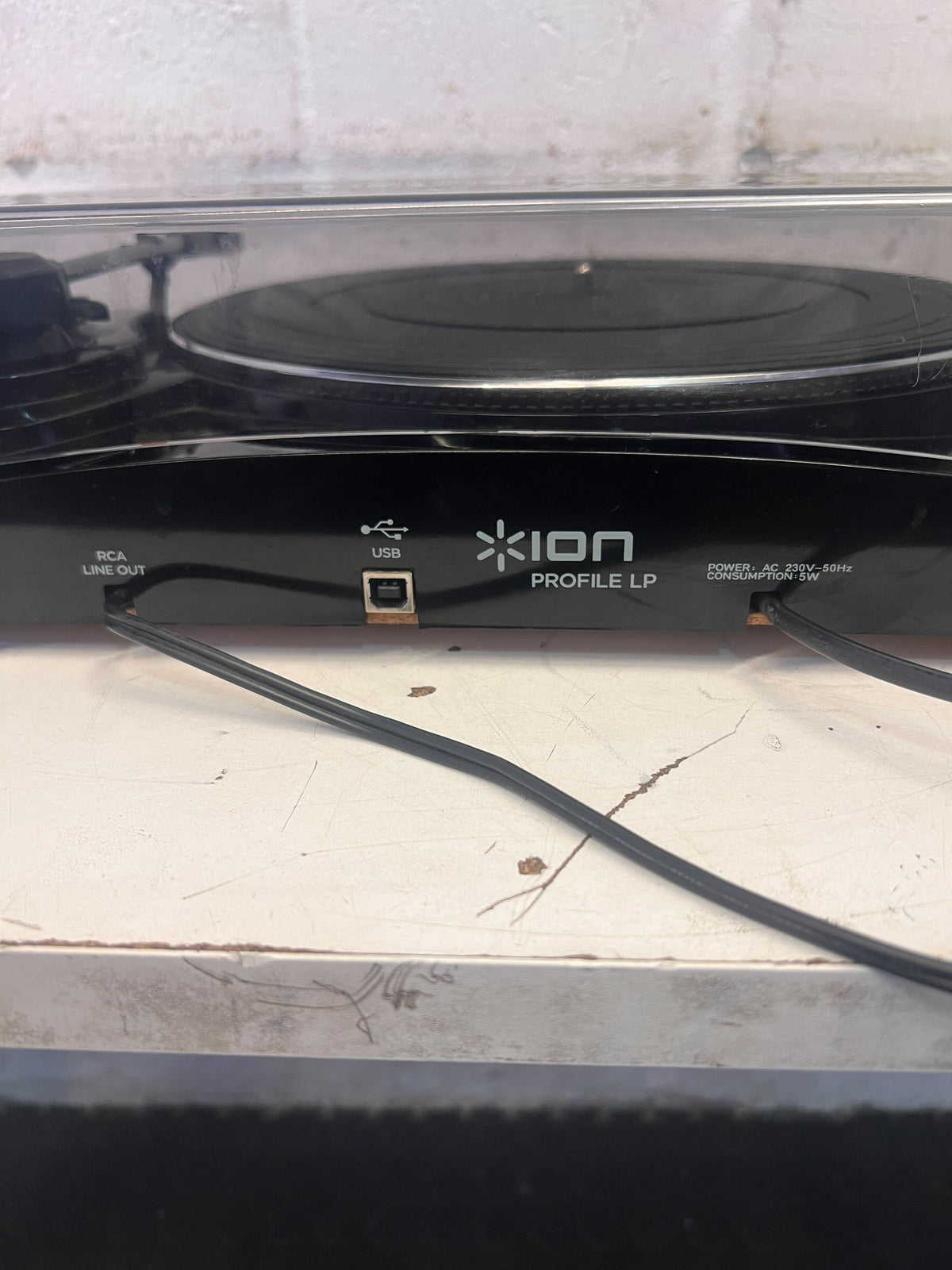 🎶 ION Profile LP Turntable - Black with Minor Scratches - 2ndhandwarehouse.com