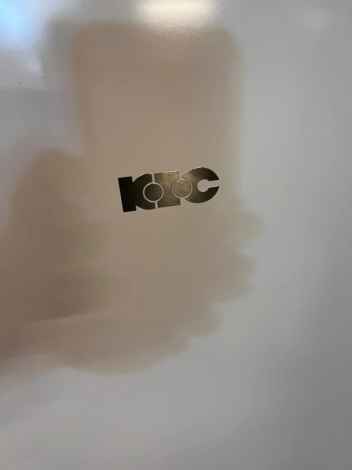 KIC 207L White Chest Freezer (KCG 210/1) - 2ndhandwarehouse.com