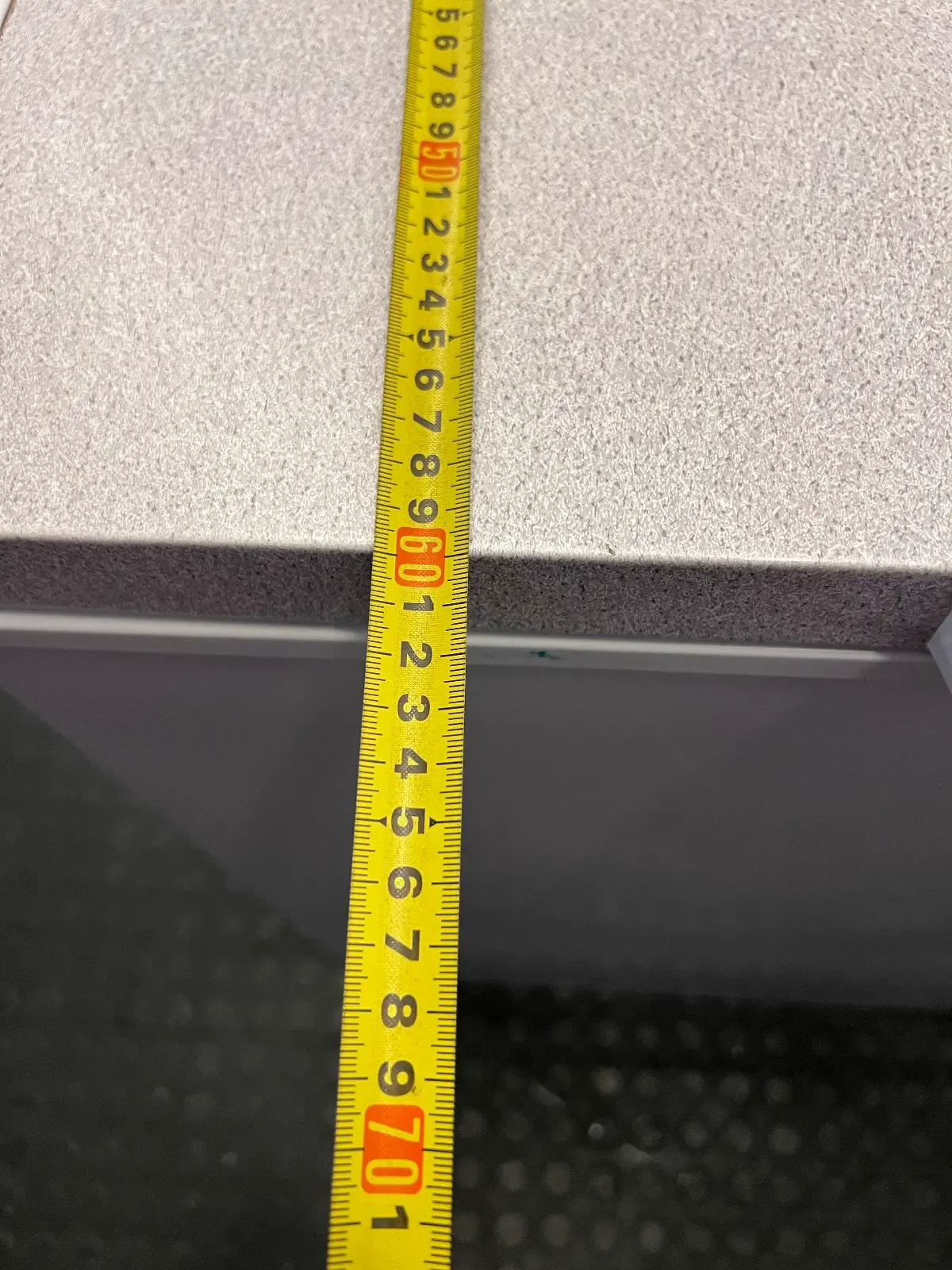 KIC 207L White Chest Freezer (KCG 210/1) - 2ndhandwarehouse.com