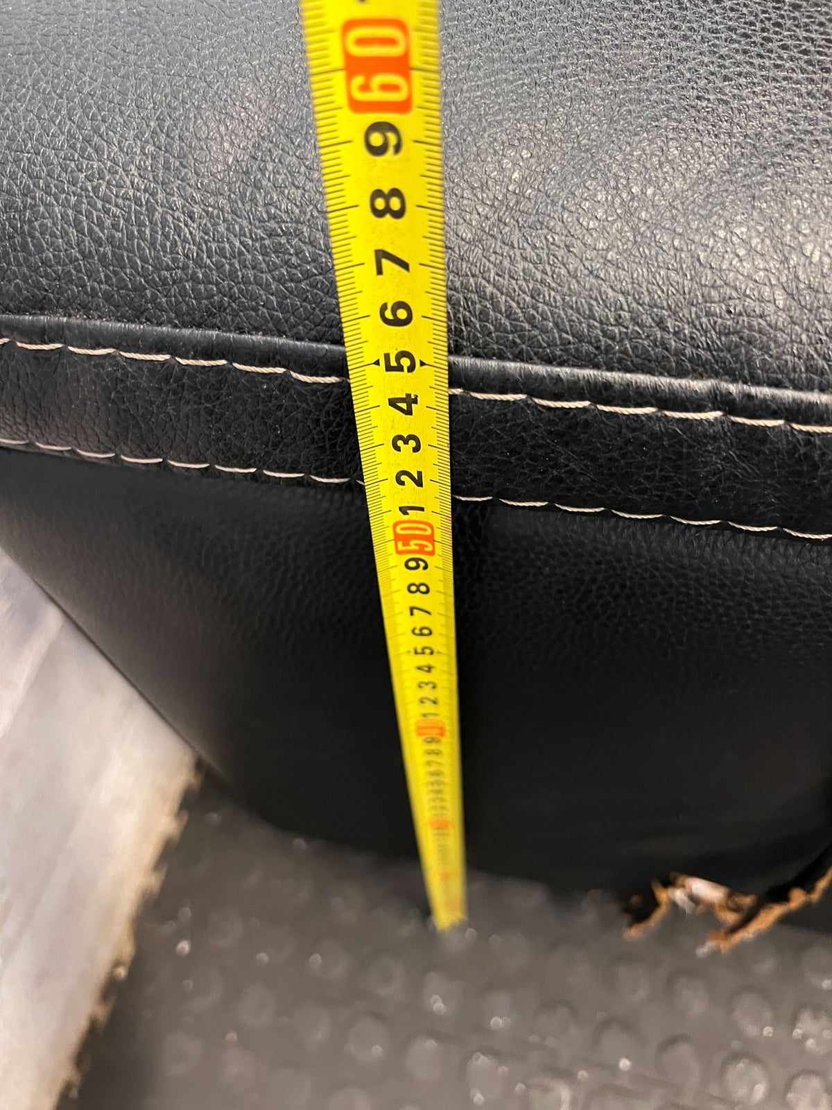 L shape lounge suite  - Spacious Black Leather Sectional Sofa - Some visible damages - 2ndhandwarehouse.com