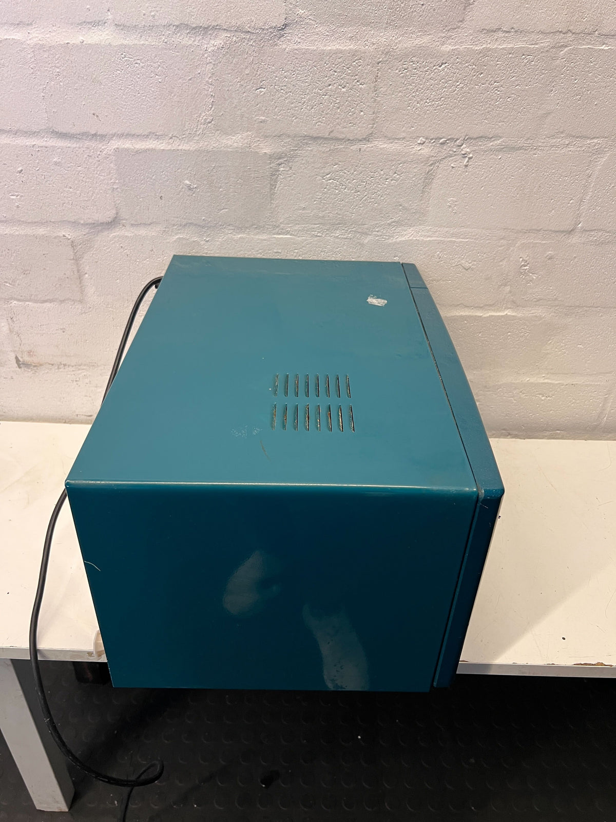 LG Blue Microwave Oven - It Makes a Noise When It Is On - REDUCED