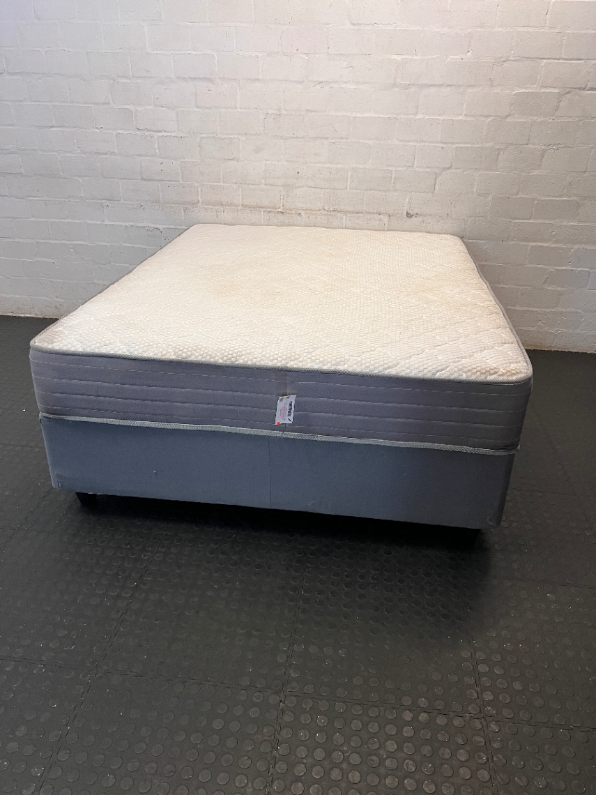 Lala Madrid Queen Mattress - Light Marks on Surface - 2ndhandwarehouse.com