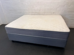 Lala Madrid Queen Mattress - Light Marks on Surface - 2ndhandwarehouse.com