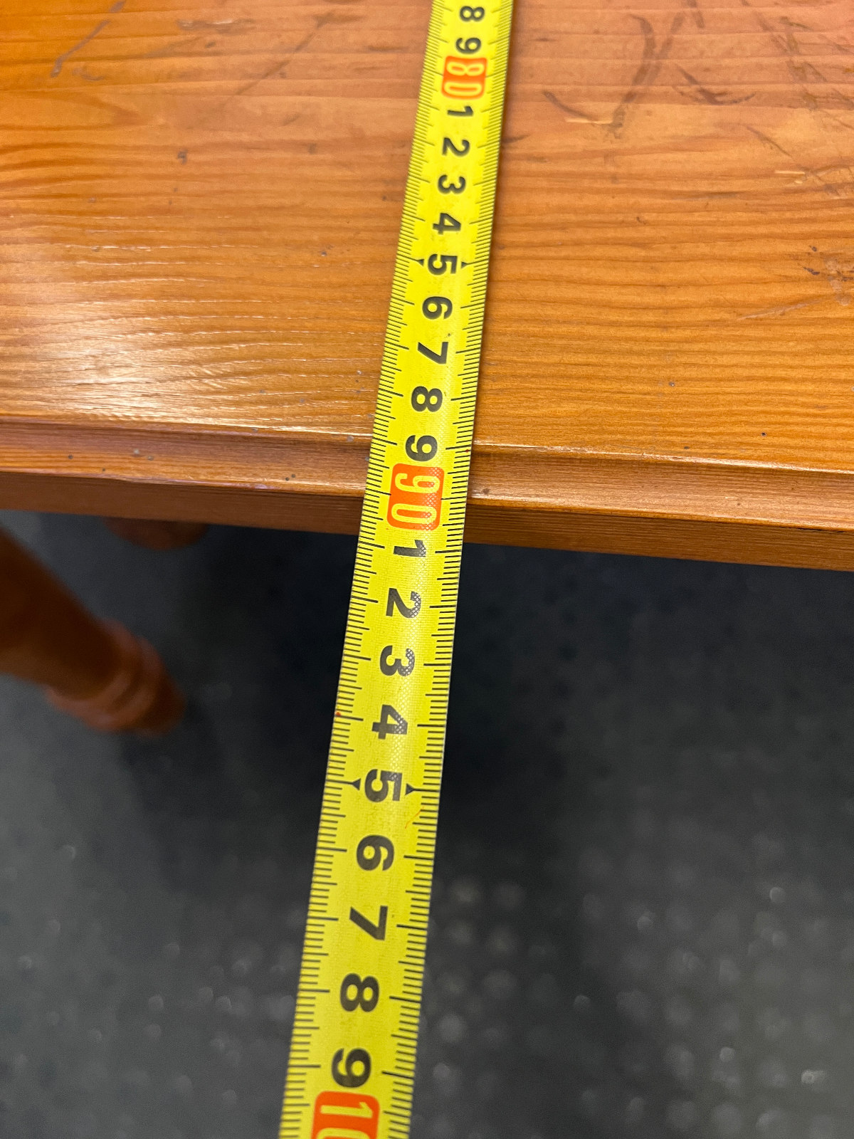 Large Antique-Style Wooden Desk with 2 Drawers - Light Brown - 2ndhandwarehouse.com