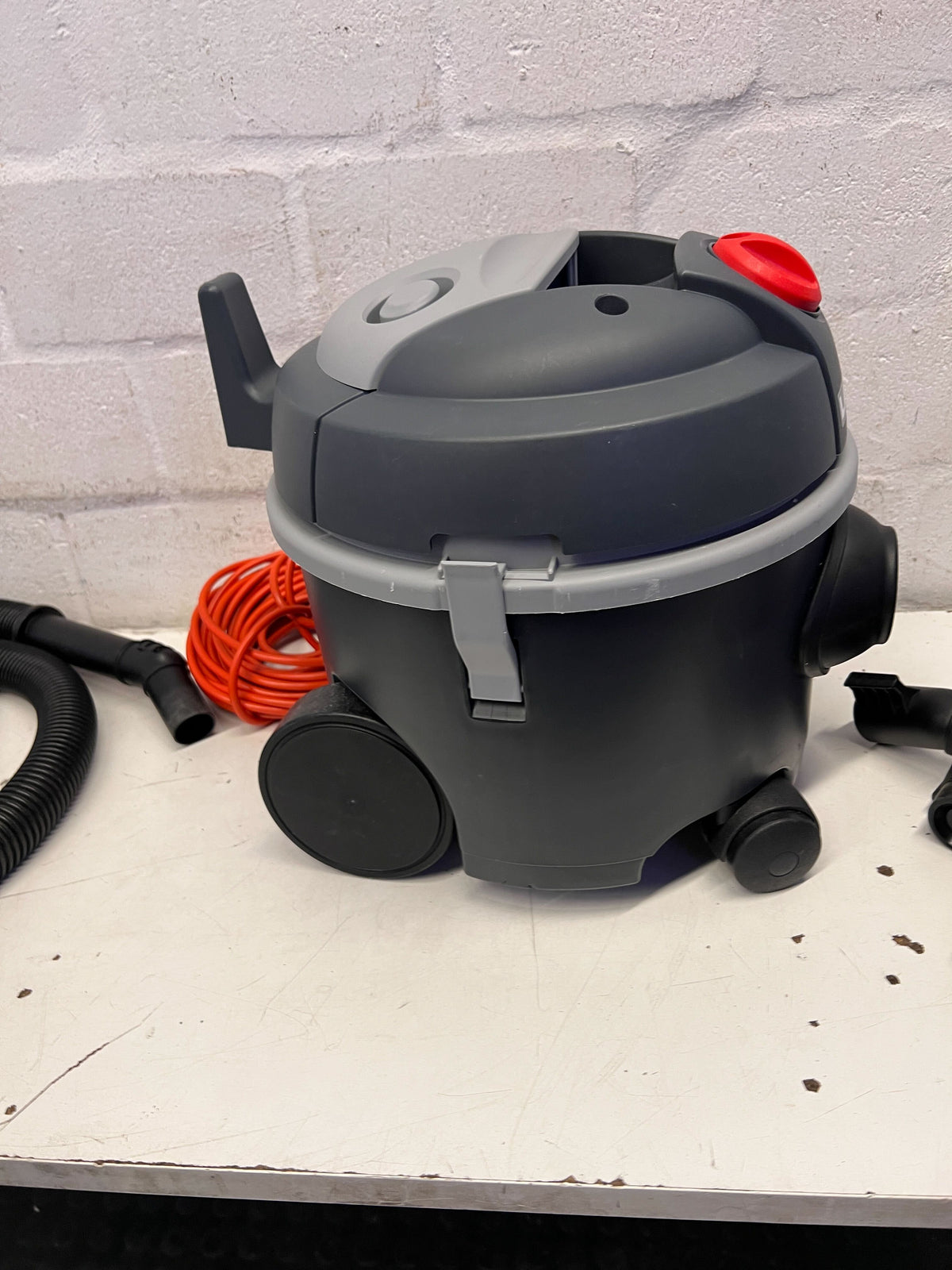 Lavor Wet & Dry Vacuum Cleaner with Attachments ✨