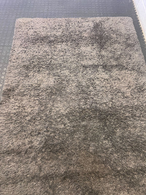 Luxurious Dark Grey Shaggy Area Rug – Soft & Plush - 2ndhandwarehouse.com