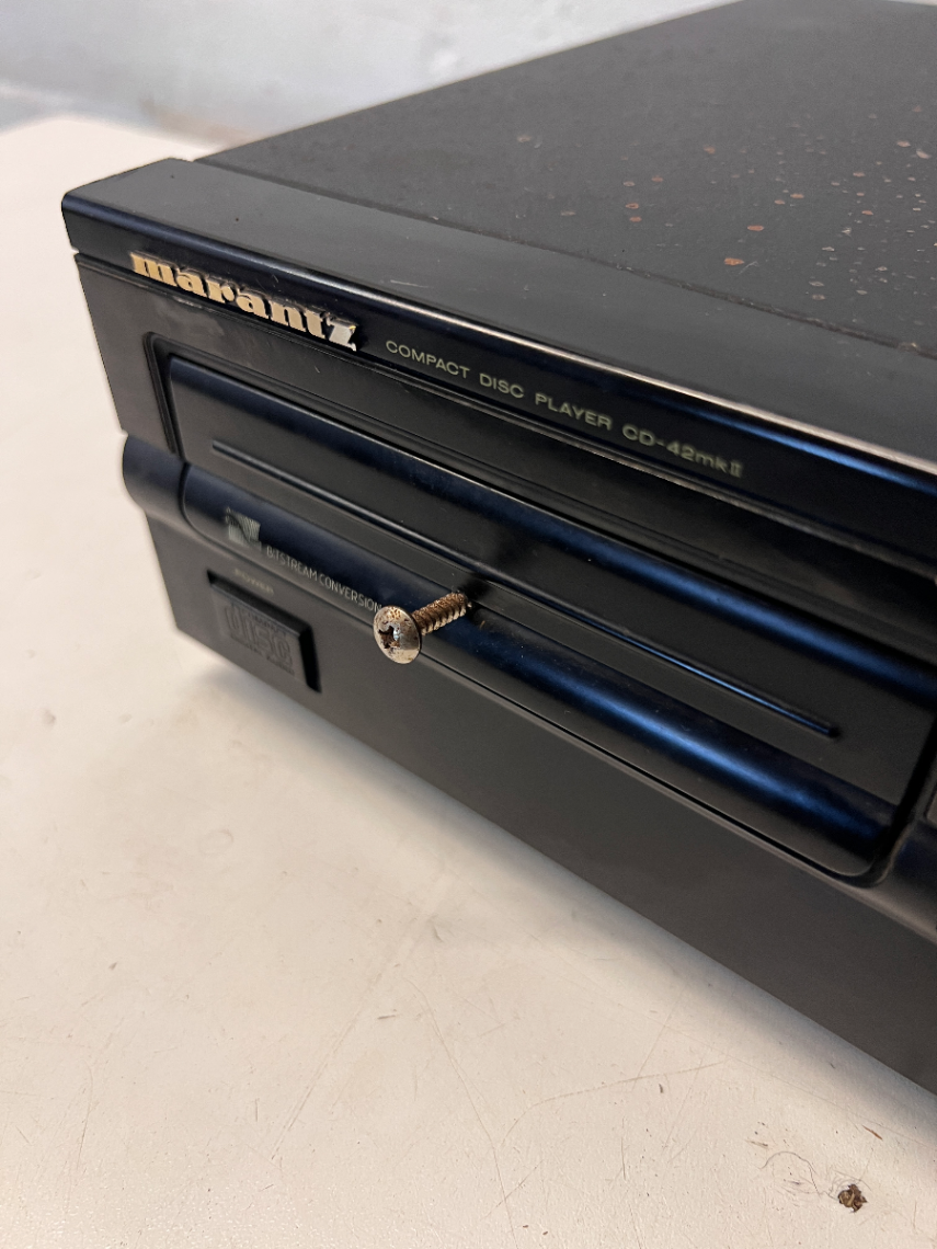 Marantz CD Player CD-42mkII - Surface Wear & Screw in Tray - 2ndhandwarehouse.com