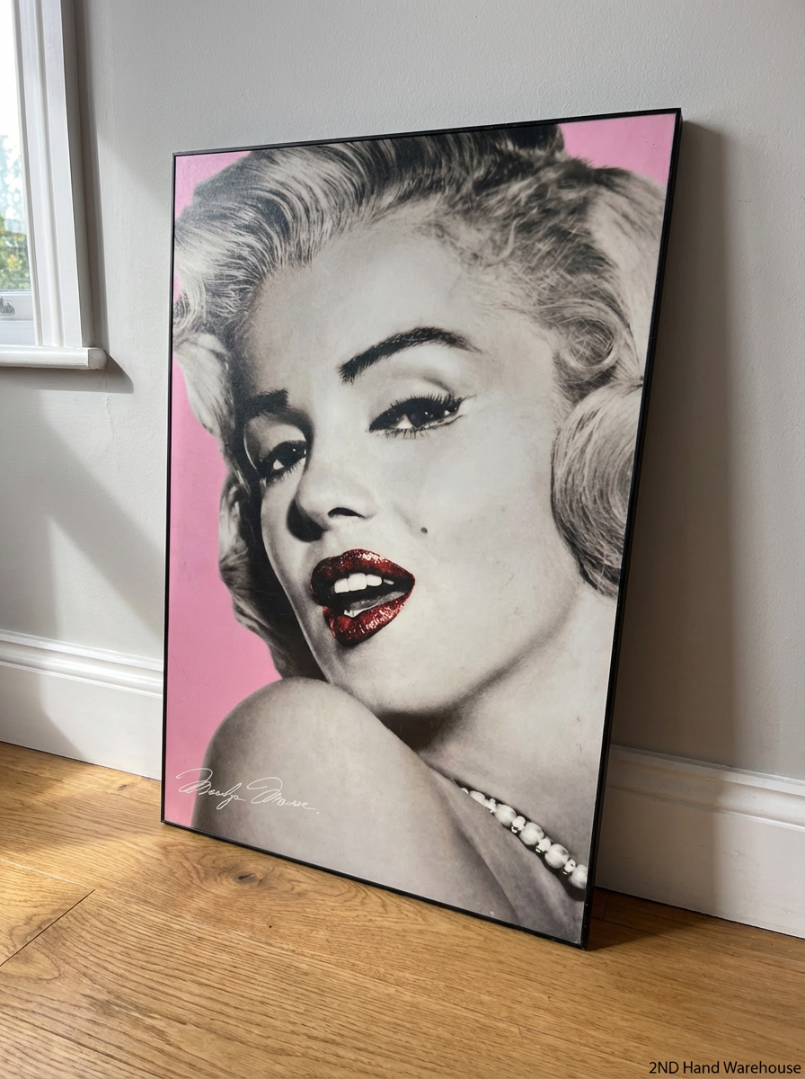 Marilyn Monroe Portrait Painting with Pink Background & Glitter Detail - 2ndhandwarehouse.com