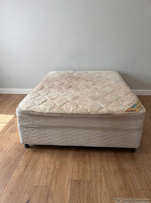 Maxipedic Queen Base Set - Fair Condition with Staining/Wear - 2ndhandwarehouse.com