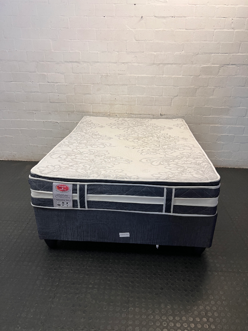 Medi-Spine Double Base Set with Patterned Mattress - 2ndhandwarehouse.com