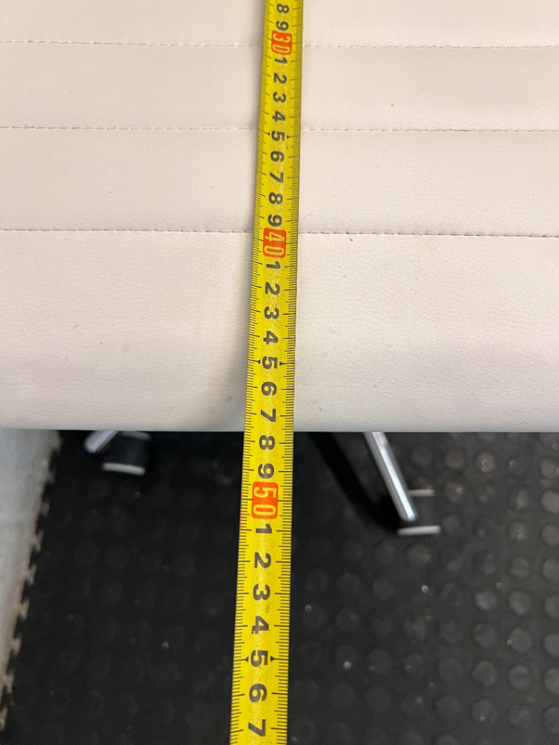 Mid Back Ribbed Office Chair in White - Visible Wear - 2ndhandwarehouse.com