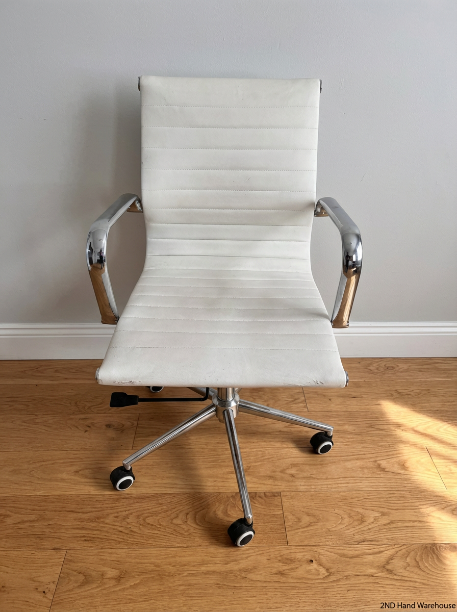 Mid Back Ribbed Office Chair in White - Visible Wear - 2ndhandwarehouse.com