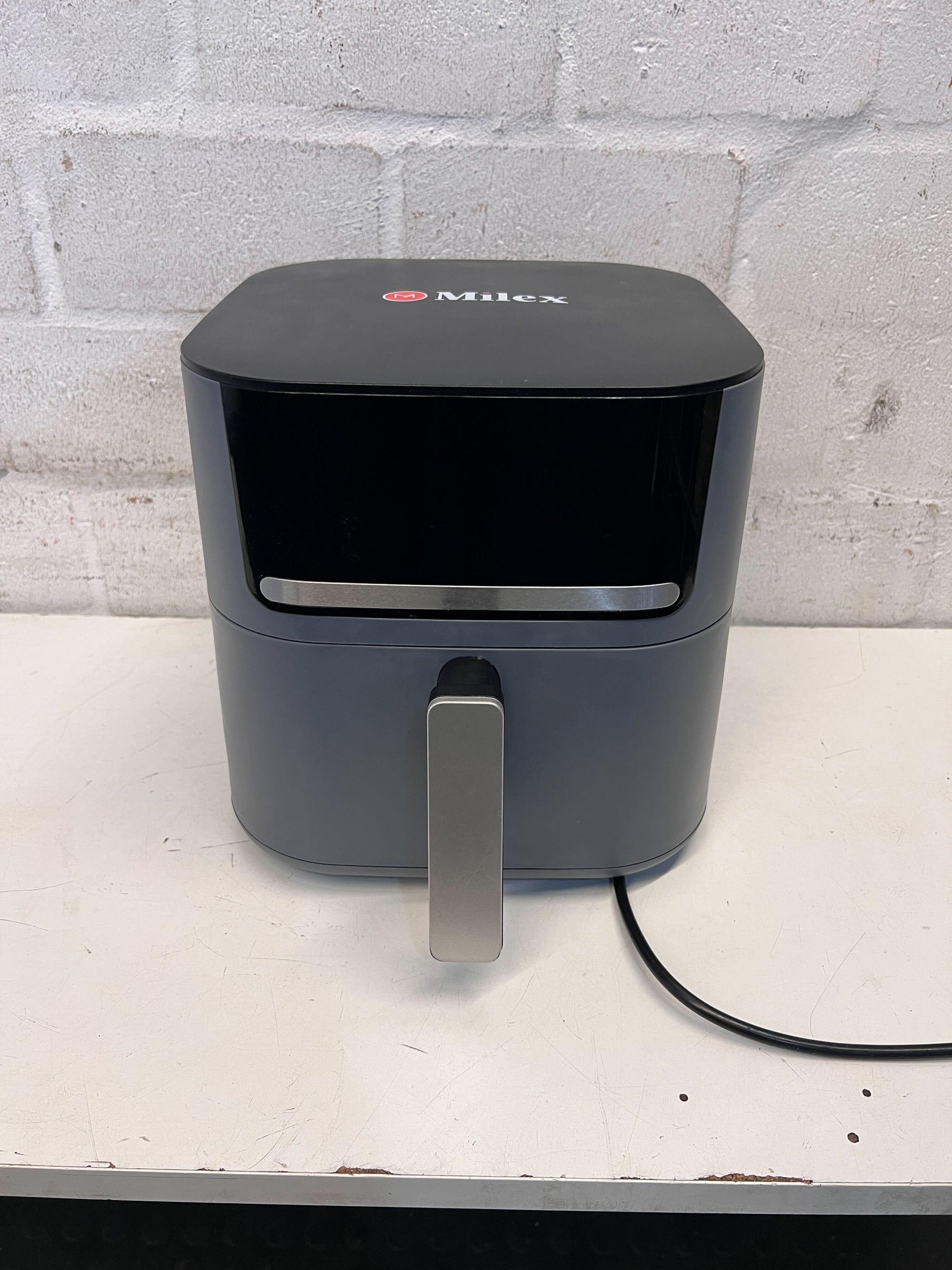 Milex Compact Black Air Fryer – Like New Condition