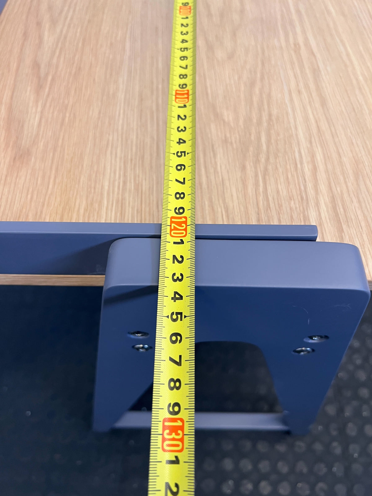 Minimalist Grey & Wood Desk – Sleek Design, Great Condition