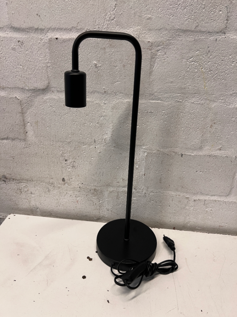 Minimalist Industrial Black Table Lamp — New Condition