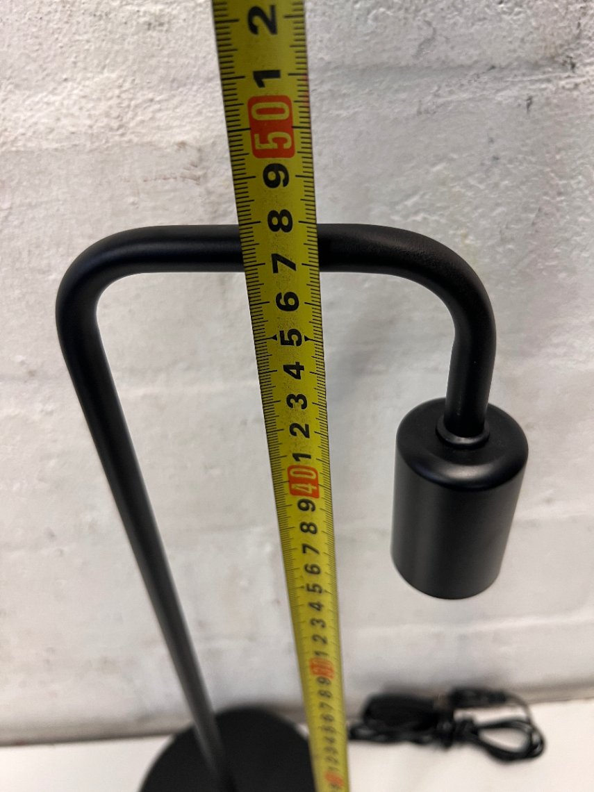Minimalist Industrial Black Table Lamp — New Condition