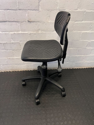 Modern Black Office Chair with Minor Wear