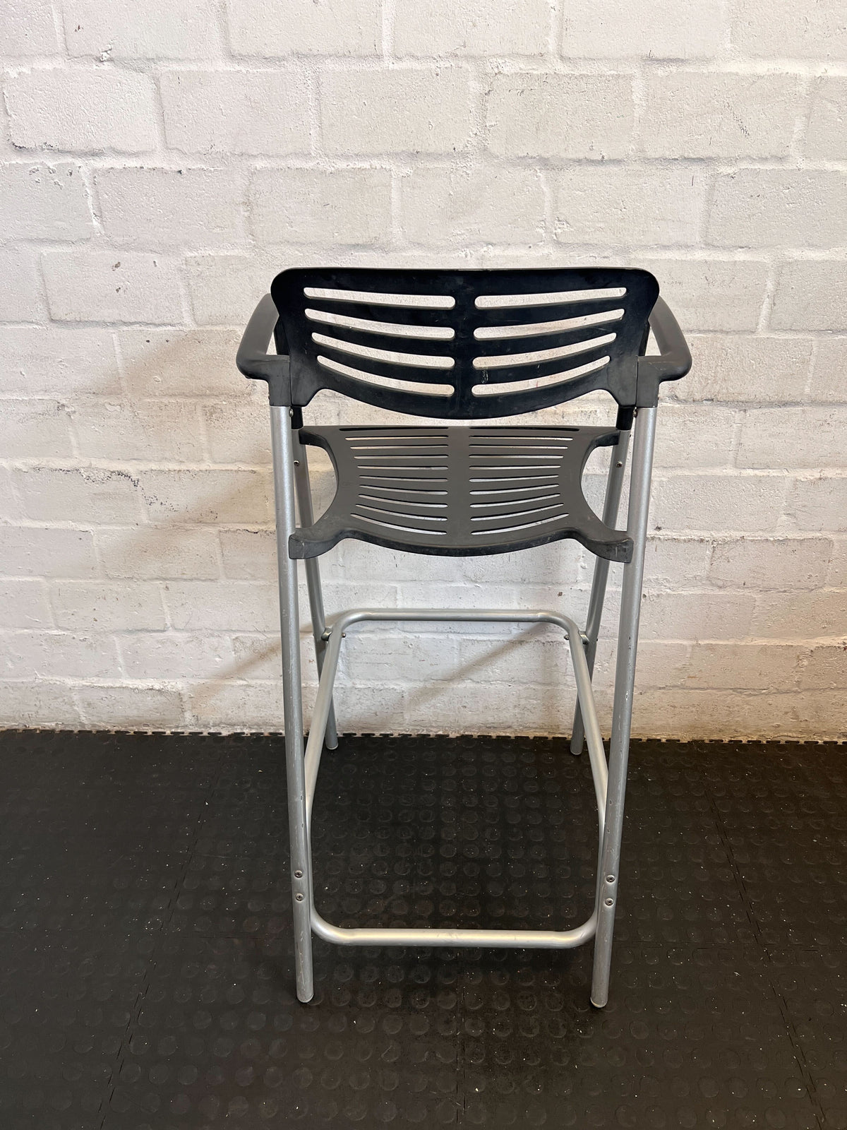 Modern Black Slatted Bar Stool with Armrests