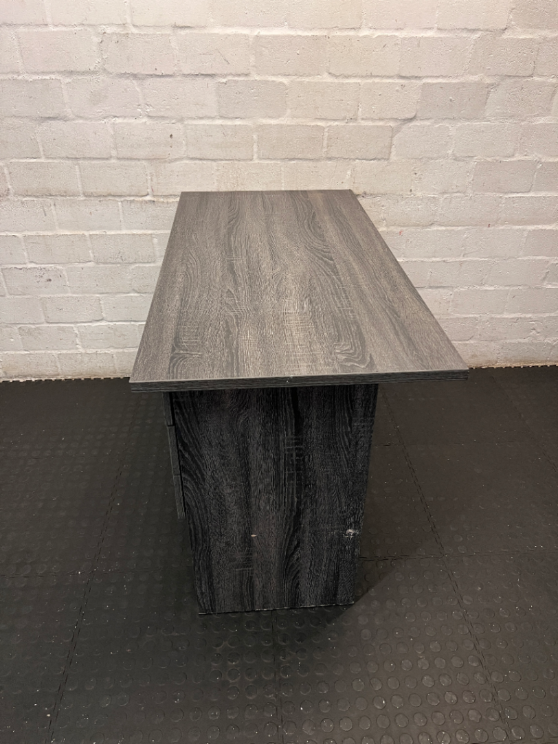 Modern Grey 3-Drawer Desk - Minor Bottom Corner Wear - 2ndhandwarehouse.com