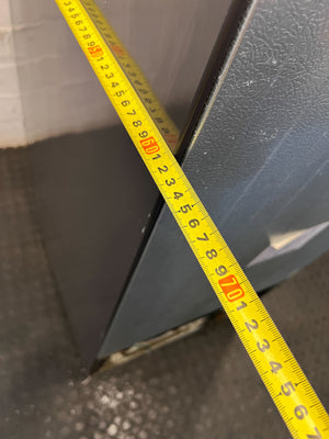 Modern Samsung Fridge Freezer with Water & Ice Dispenser - Some scratches - 2ndhandwarehouse.com