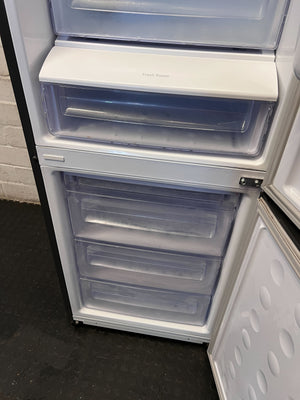 Modern Samsung Fridge Freezer with Water & Ice Dispenser - Some scratches - 2ndhandwarehouse.com