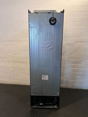 Modern Samsung Fridge Freezer with Water & Ice Dispenser - Some scratches - 2ndhandwarehouse.com