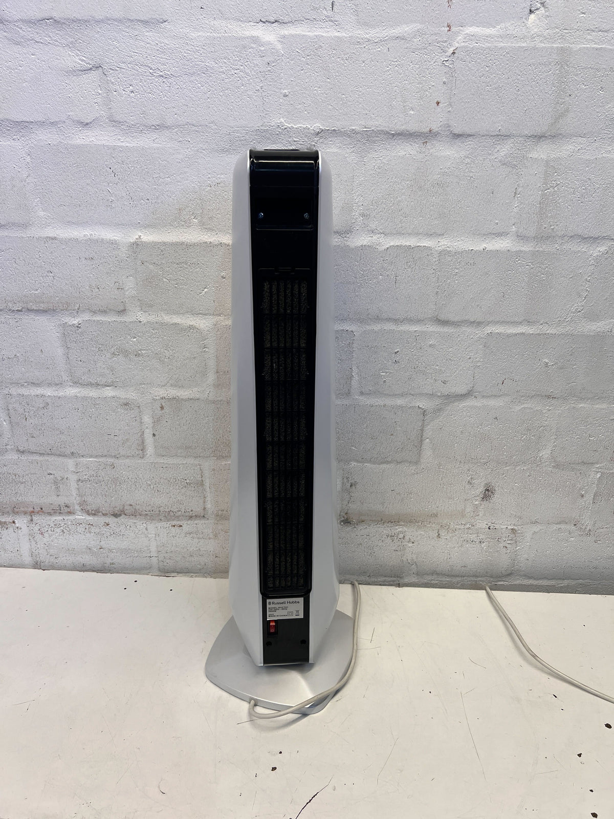 Modern Silver Tower Fan with Remote Control – Minor Scratches