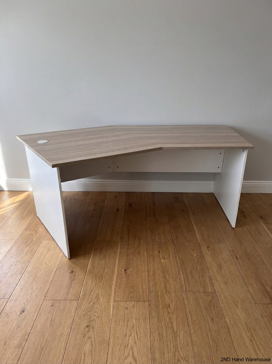 Modern Two-Tone Office Desk - Light Wood & White (1800mm)