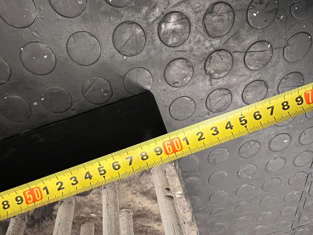 Modern Vertical Slat Room Divider – Minor Wear