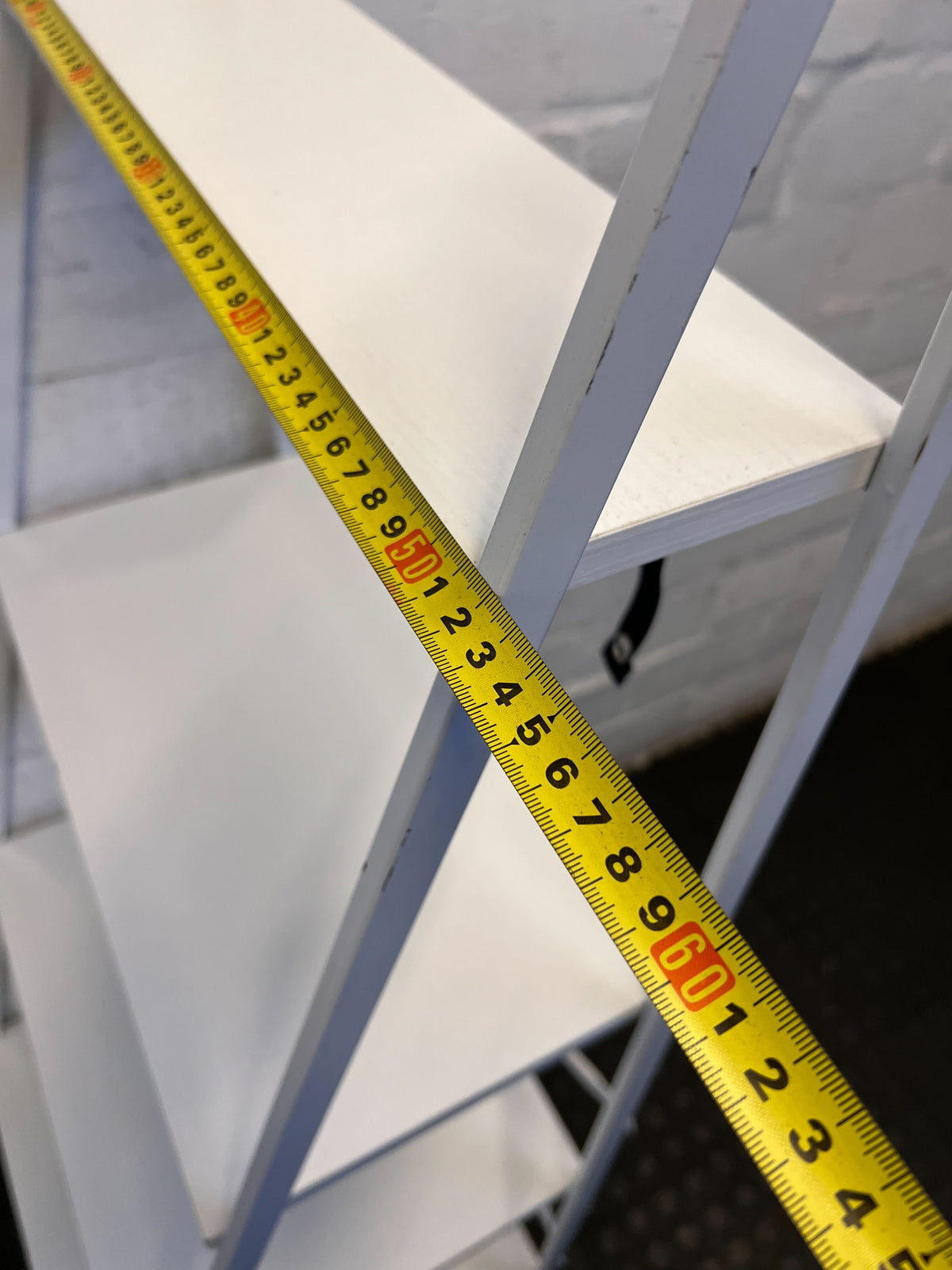 Modern White 4-Tier Ladder Shelf