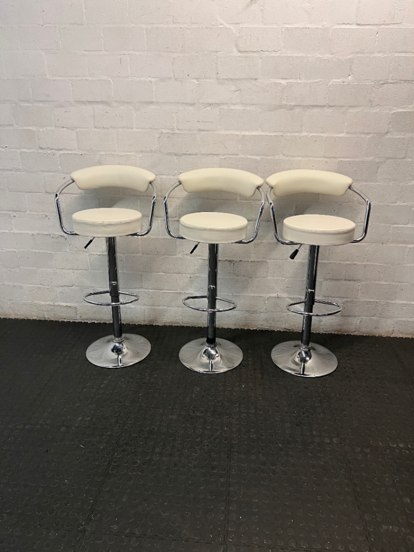 Adjustable Off-White Leatherette Bar Stool with Chrome Trim — Good Working Order