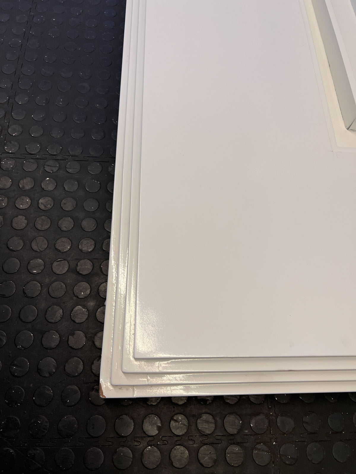 Modern White Table Top with Center Glass Slot (Glass Missing)