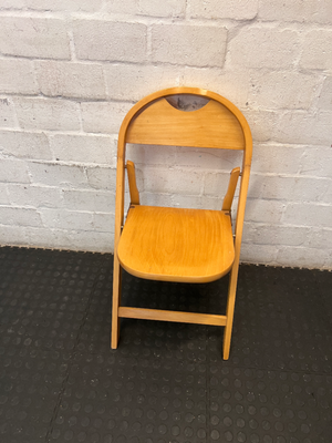 Natural Wood Folding Chair - Excellent Condition - 2ndhandwarehouse.com