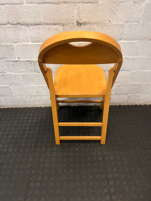 Natural Wood Folding Chair - Excellent Condition - 2ndhandwarehouse.com