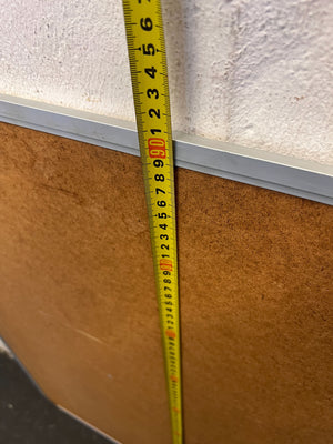 Non magnetic white board 60 by 90 - 2ndhandwarehouse.com