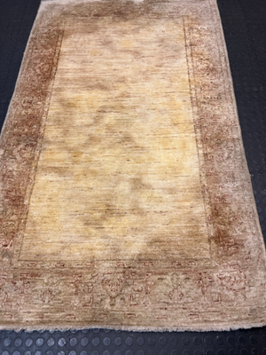 Ornate Patterned Area Rug in Golden Earth Tones