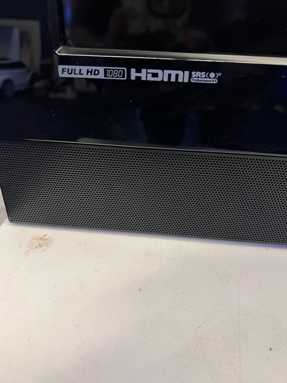 PVISION Full HD 52 Inch TV with Remote