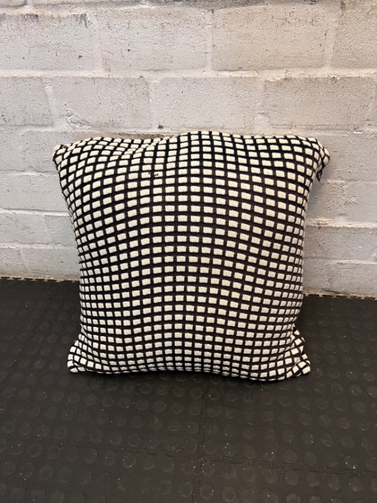 Pair of Black and White Check Woven Cushions (60x60) - 2ndhandwarehouse.com