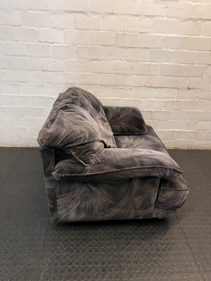 Oversized Fabric 1 Seater Couch with Feathered Pattern