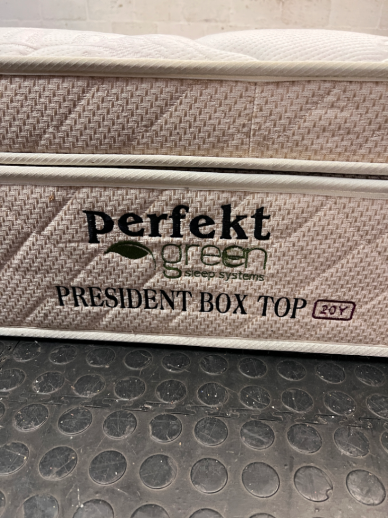 Perfekt Green President Box Top Queen Mattress