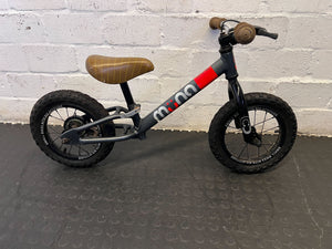 Muna 12″ Kids Balance Bike – Rear Hand Brake, Pneumatic Tyres