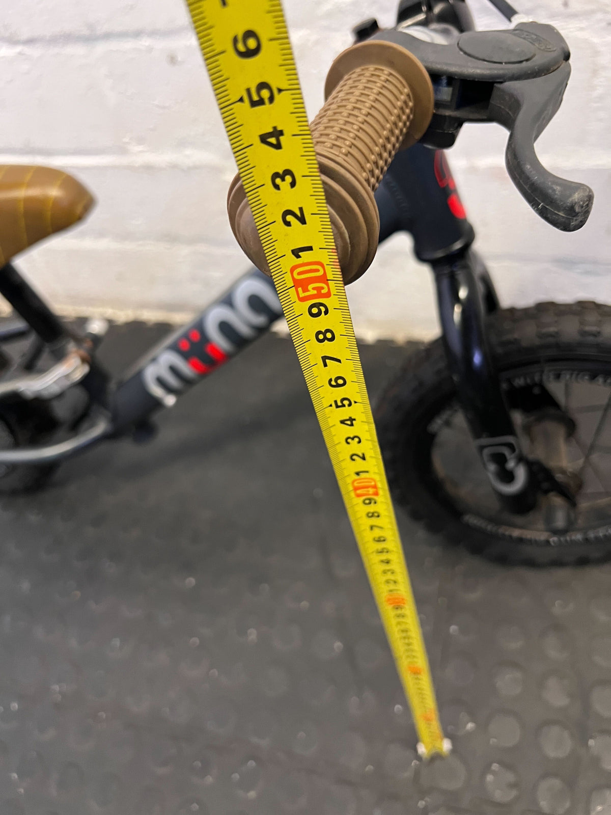 Muna 12″ Kids Balance Bike – Rear Hand Brake, Pneumatic Tyres