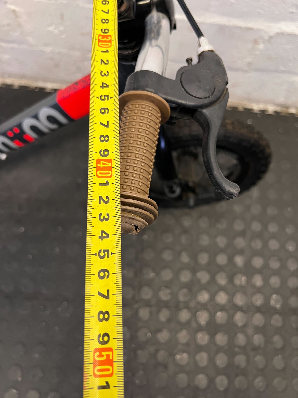 Muna 12″ Kids Balance Bike – Rear Hand Brake, Pneumatic Tyres