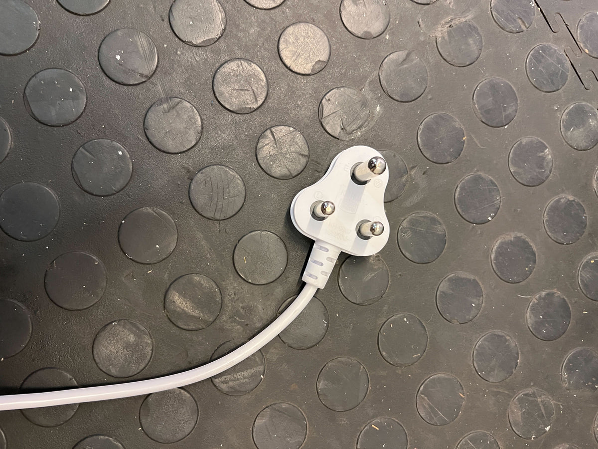 Portable Bennett Read Steam Dress Garment Steamer – Light Grey