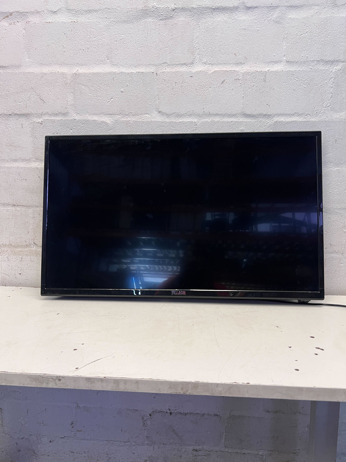 VILLAON 32inch TV - Ready for Entertainment