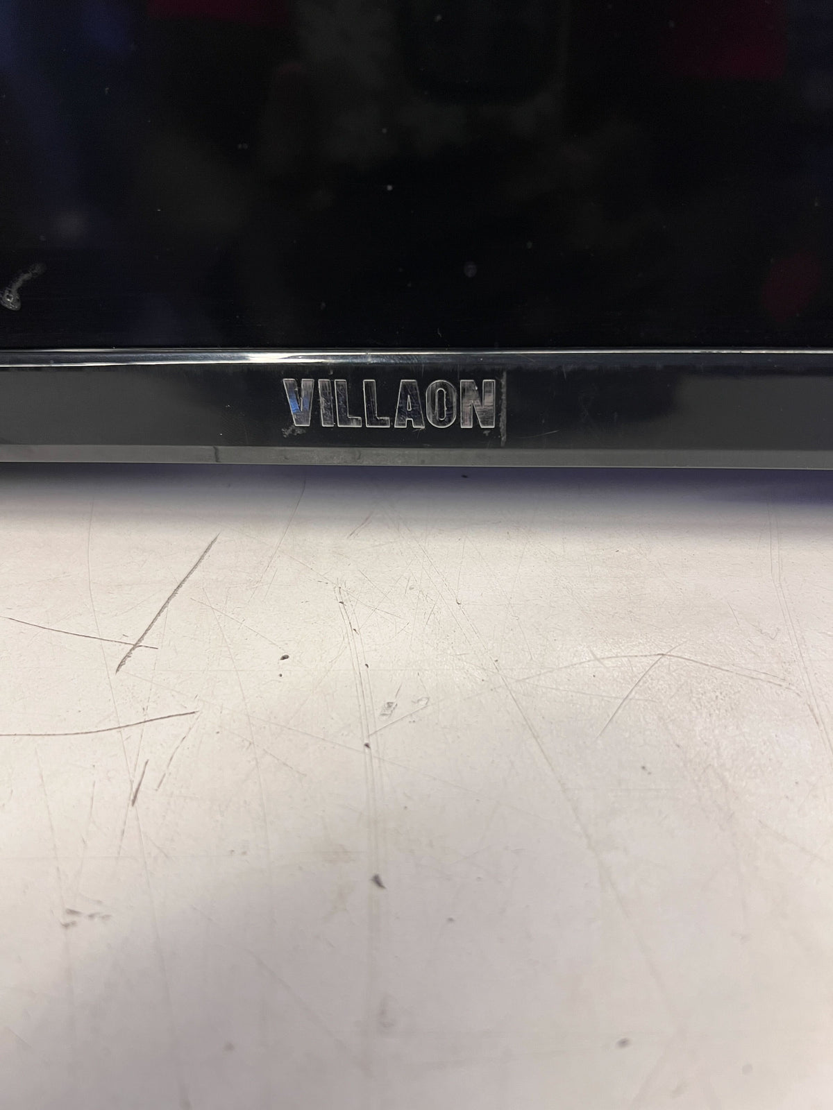 VILLAON 32inch TV - Ready for Entertainment